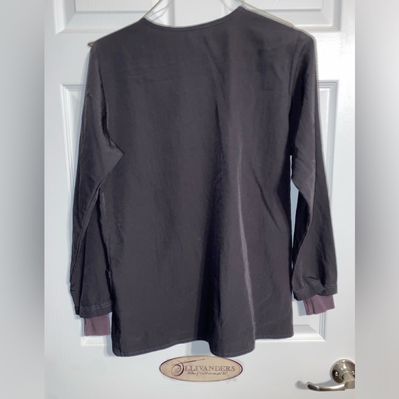 Scrub top set - Picture 3 of 6